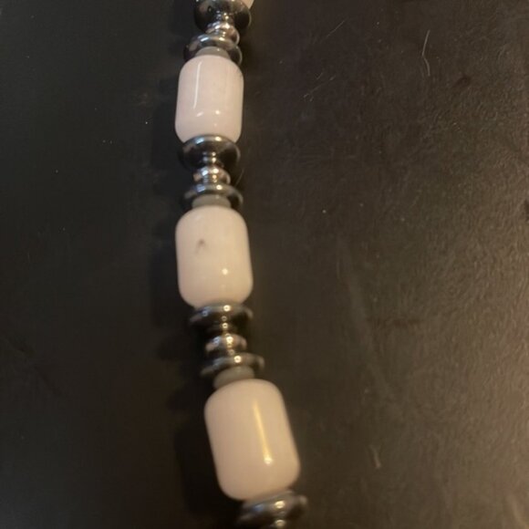 Lola Rose Malani Beaded Adjustable Necklace NWT - Picture 8 of 10